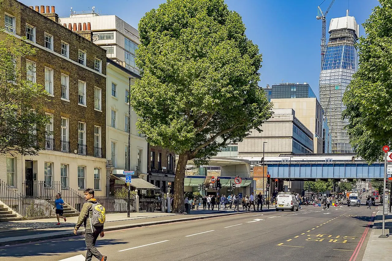The Borough Hotel London 3*,